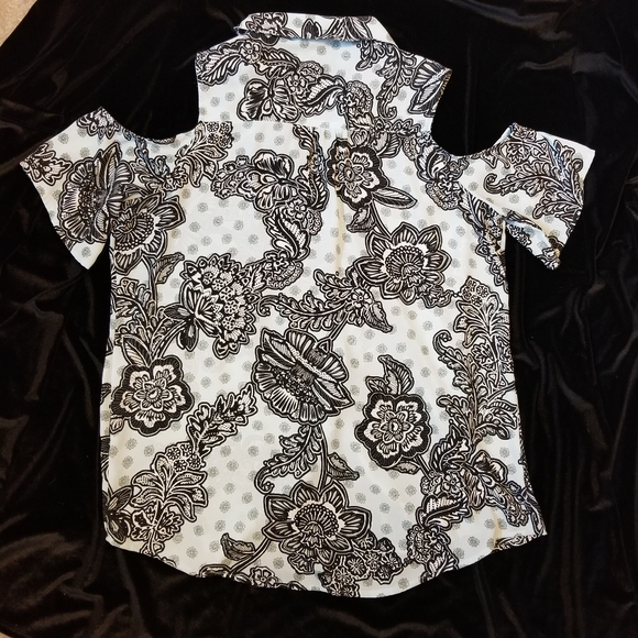 Express button up peak a boo shoulder top - Picture 5 of 5